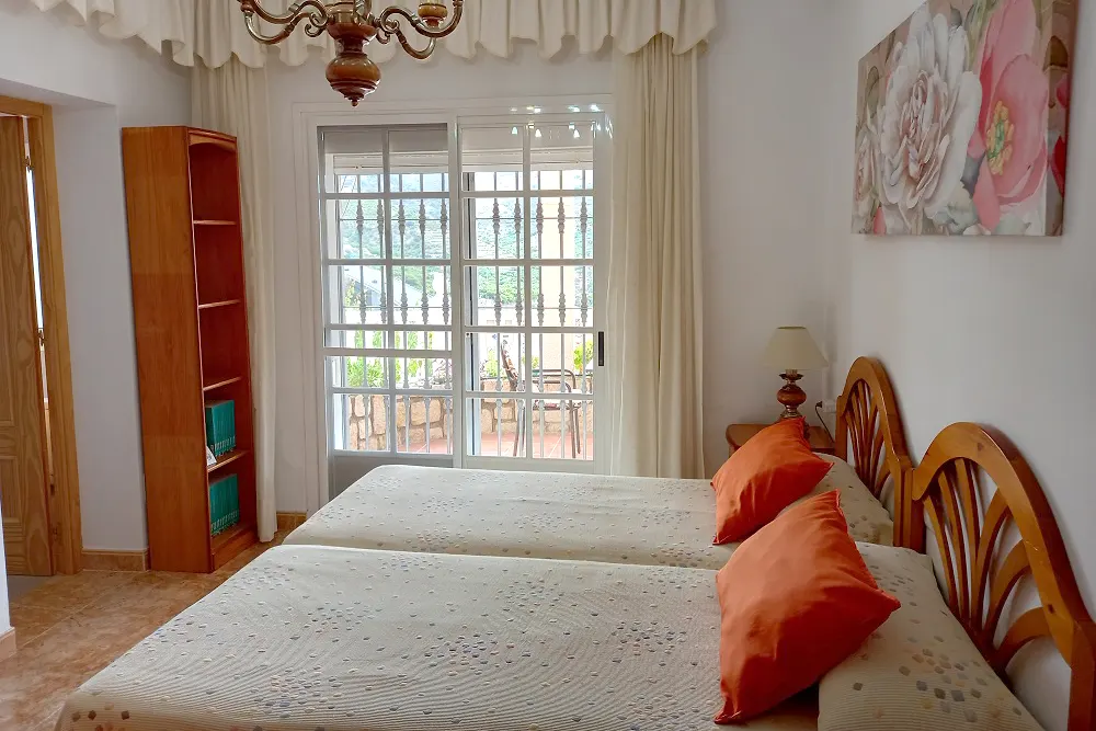 Habitacion Naranja en Casa colina del sol en Torrox Malaga